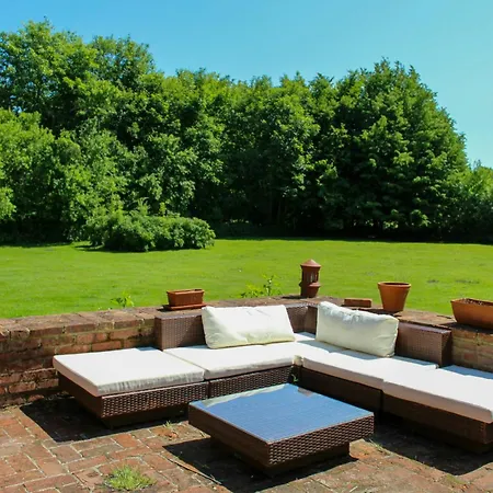 Сasa de vacaciones Historic Farm With Space For Large Groups *